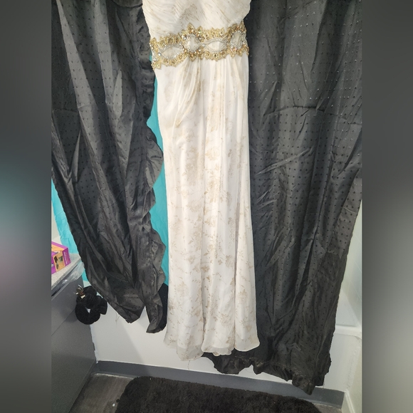 Strapless White Dress with Gold Accents - Picture 5 of 6